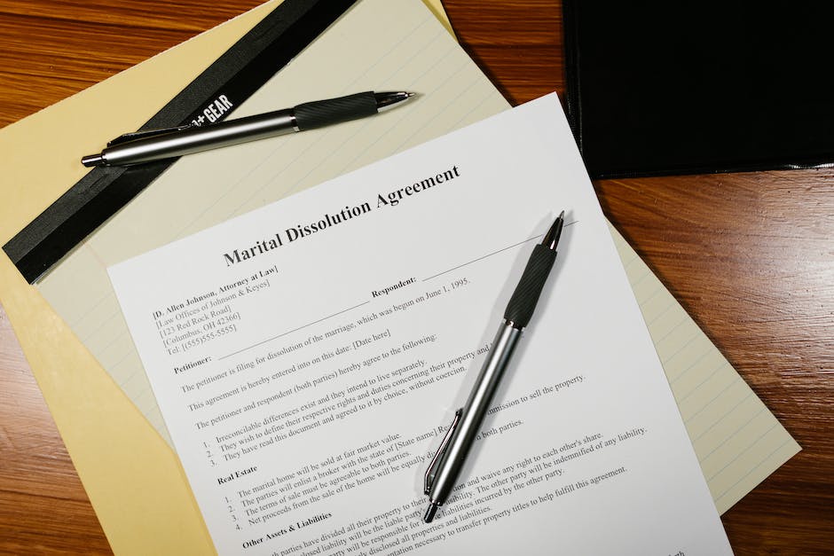 Essential Elements to Include in a Lease Agreement for Landlords